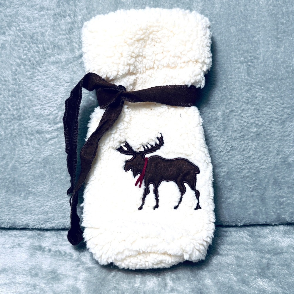 Sherpa Wine Bottle Gift Bag Reindeer Embroidered‎ Plush Holiday Hostess Decor